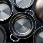 découvrez quels diamètres de casseroles sont compatibles avec les plaques à induction pour cuisiner efficacement et en toute sécurité.